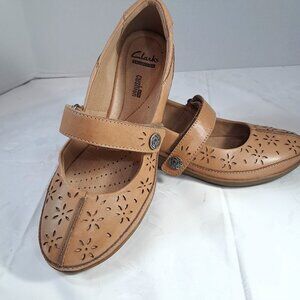 Clarks Shoes Womens sz 7 7M Everlay Bai Mary Jane Strap Comfort Wedge Brown tan
